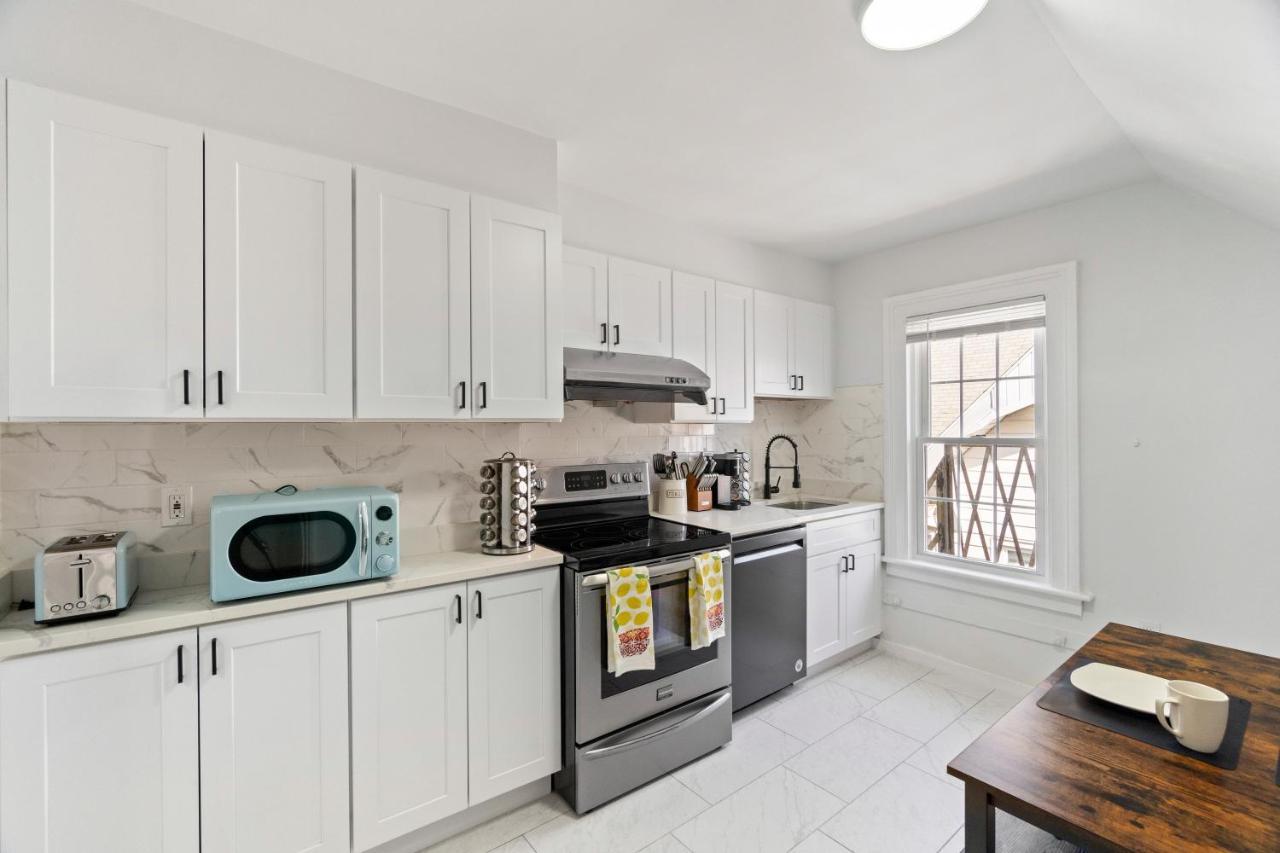 Cozy Gem In The Heart Of East Rock With Free Parking Near Yale And Dt Διαμέρισμα New Haven Εξωτερικό φωτογραφία