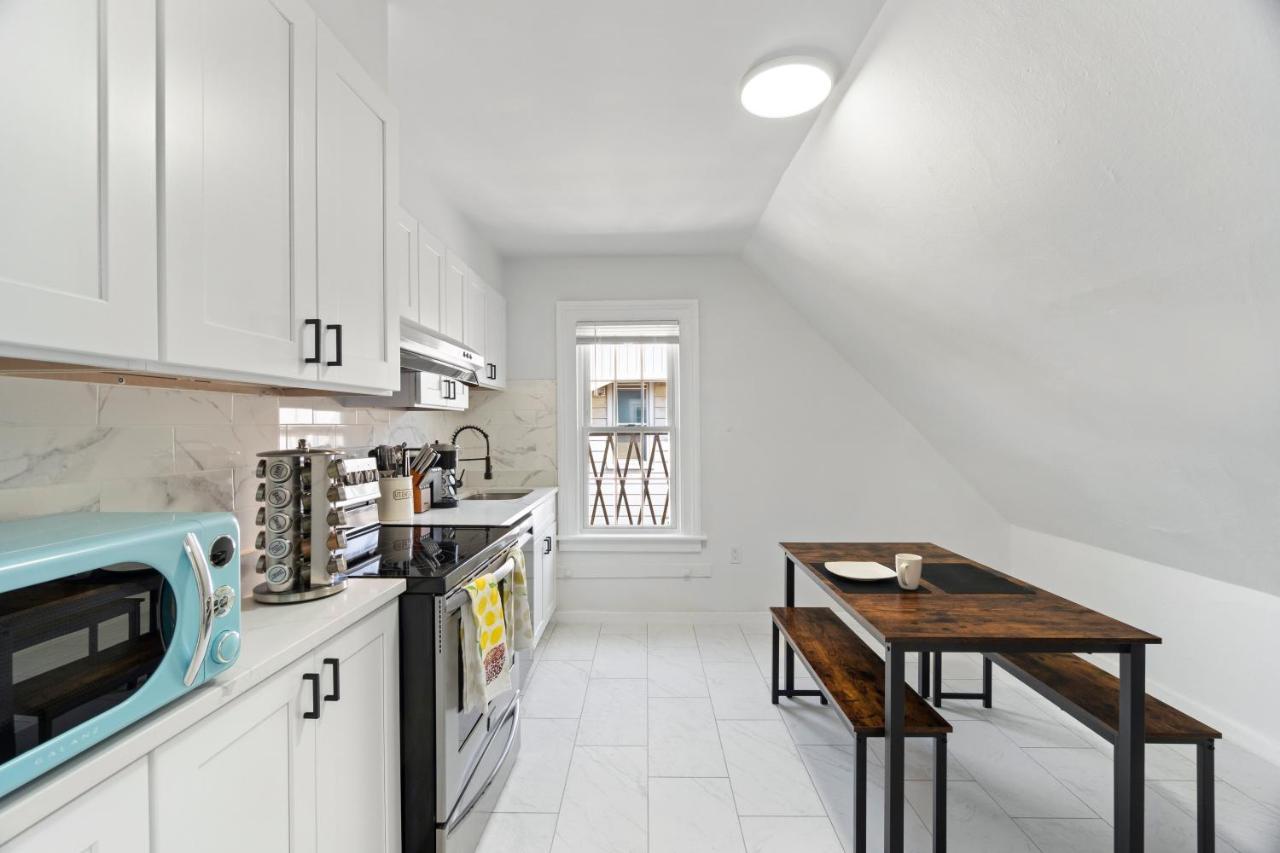 Cozy Gem In The Heart Of East Rock With Free Parking Near Yale And Dt Διαμέρισμα New Haven Εξωτερικό φωτογραφία